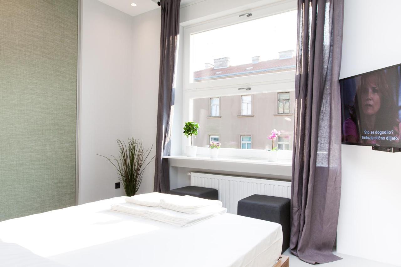 Rooms And Apartments Glossy Zagreb Exterior photo