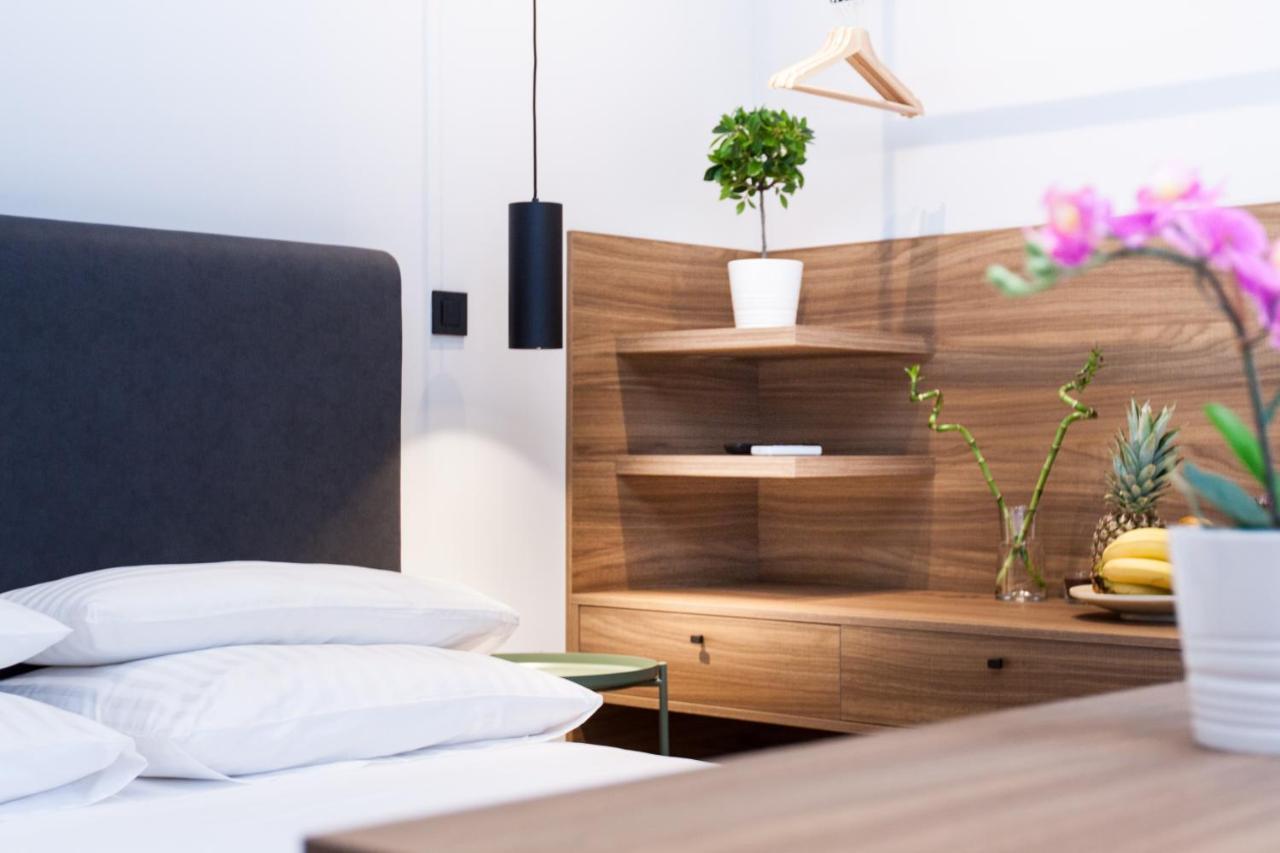 Rooms And Apartments Glossy Zagreb Exterior photo